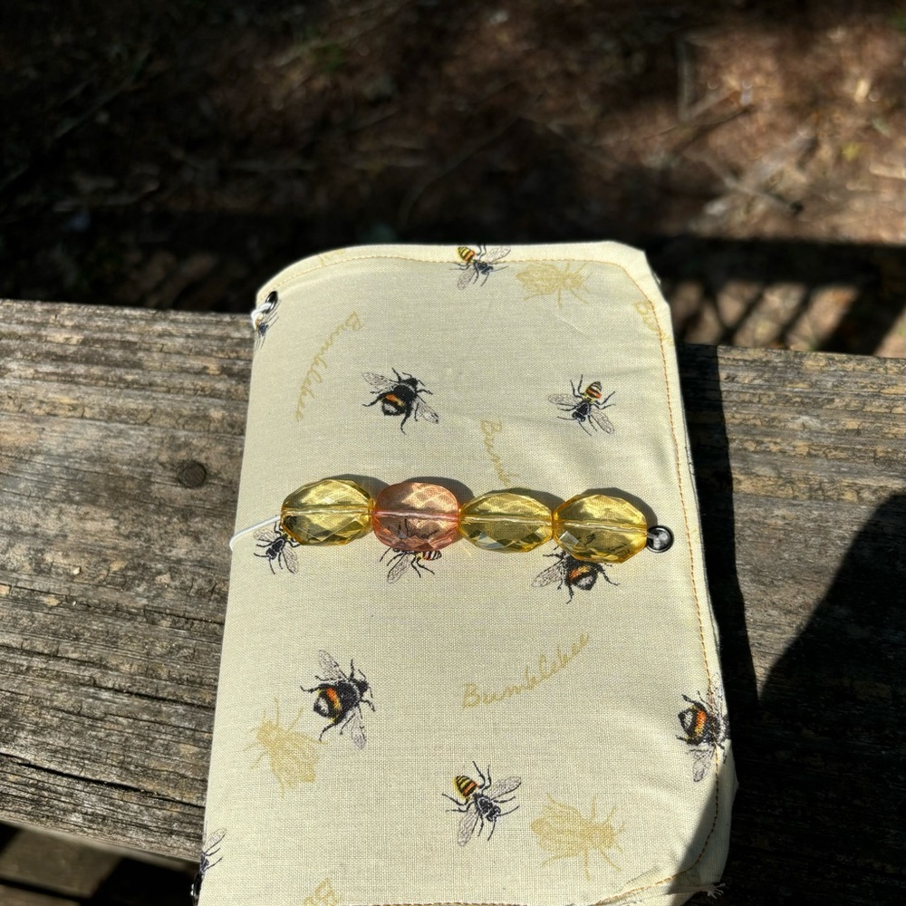 Bee travel note book - Picture 3 of 4